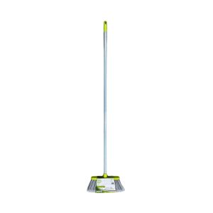 Kodiak Straight Broom With Metal Handle  1Ea  MMSBGK