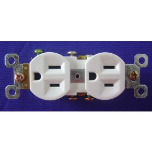 Grounding Duplex Outlet 110V White 1 Each 606682